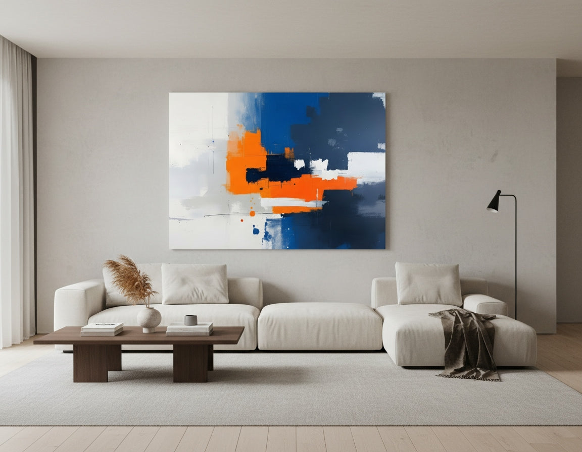 Tableau abstrait moderne bleu orange accroché dans salon design décoration murale contemporaine élégante
