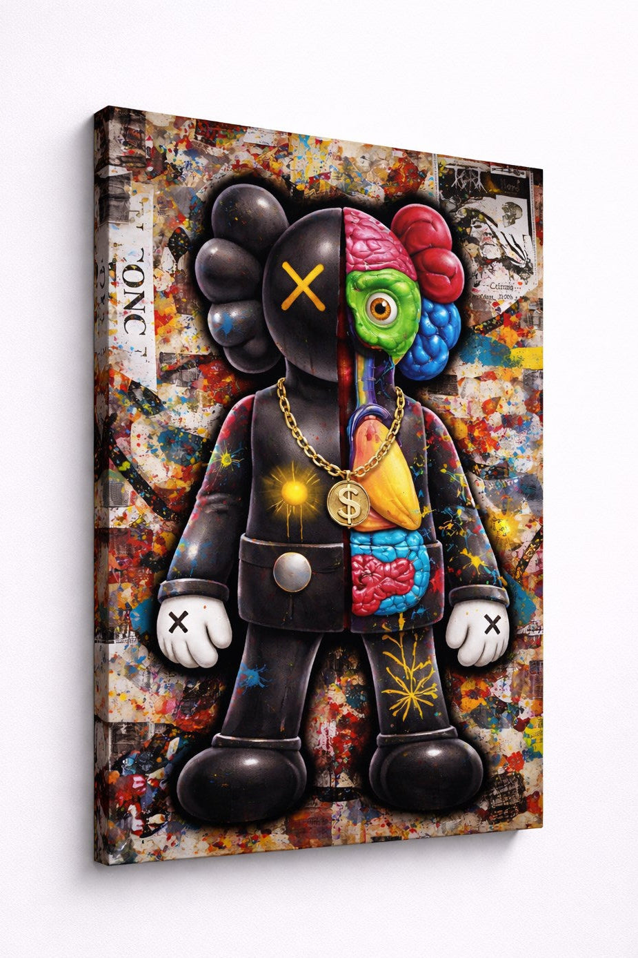 Vue profil toile street art Kaws anatomie avec effet relief et textures urbaines impression haute définition

