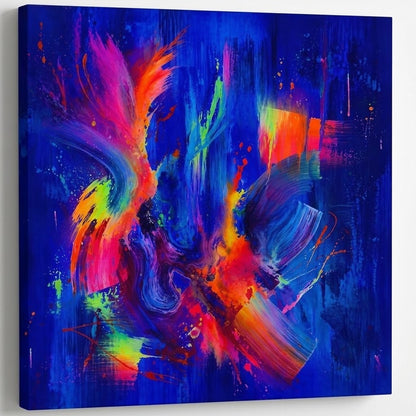 Composition abstraite dynamique avec contrastes de couleurs vives et fond bleu profond
