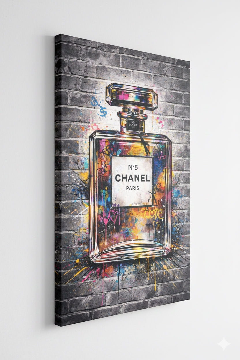 Toile tableau Chanel N°5 vue de profil sur chassis entoile
