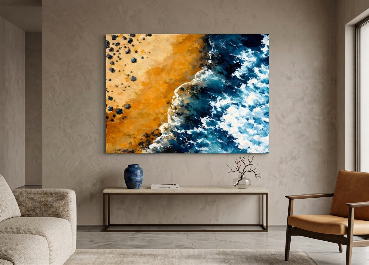 Paysage océan abstrait accroché dans intérieur contemporain bord de mer
