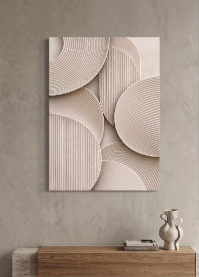 Cercles de Sable présenté dans un intérieur contemporain beige et naturel
