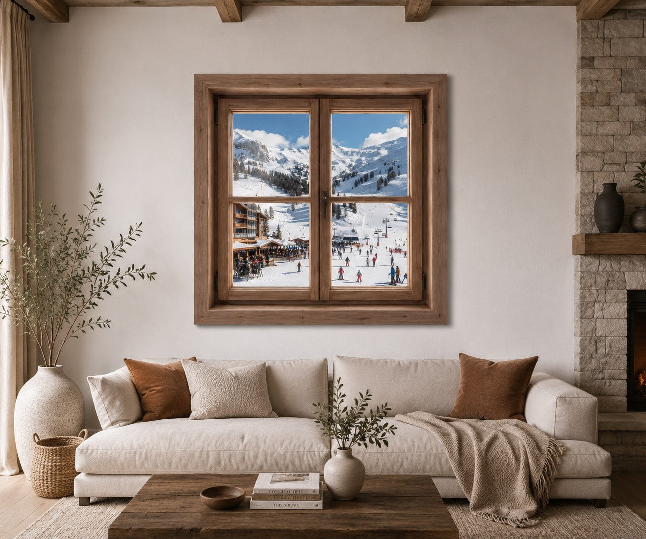 Fausse fenêtre avec vue sur les pistes et sommets enneigés
