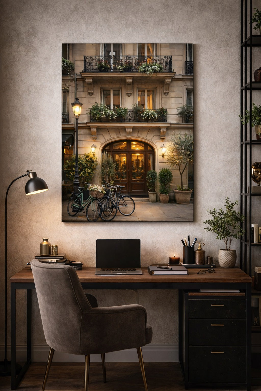 Entrée d’immeuble haussmannien typique de Paris
