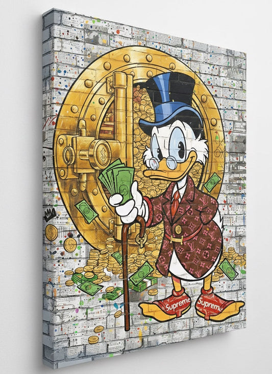 Vue de profil du tableau street art Picsou Street Luxe sur châssis toile, détails des billets, pièces d'or et motifs du manteau, impression haute qualité.