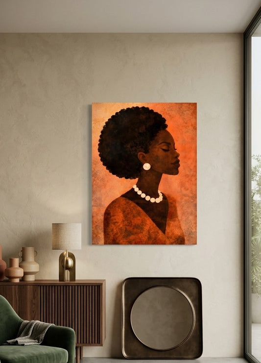 Portrait femme afro dans un salon contemporain aux tons naturels, création exclusive fabriquée en France par Iconik-Art
