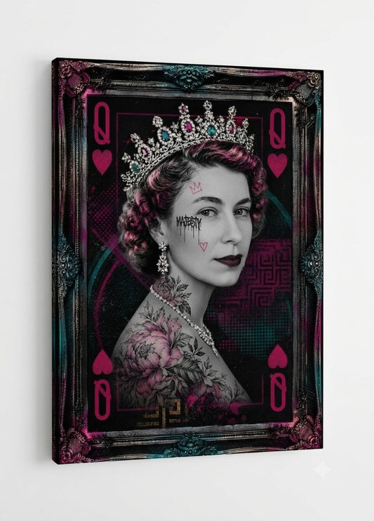 Détails de la couronne, des tatouages floraux et des effets graphiques