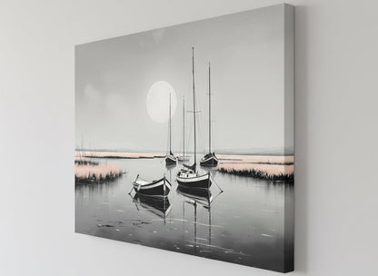 Vue de profil du tableau Barques Clair de Lune sur toile châssis, détails des contrastes et impression haute qualité.
