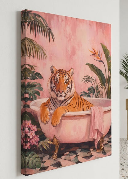Tableau déco tigre avec baignoire rétro rose, serviette et végétation tropicale
