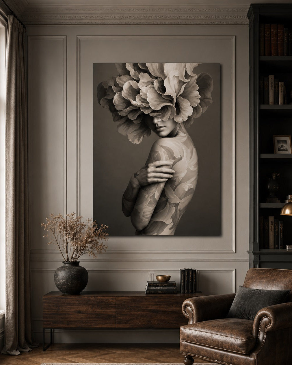 Décoration murale femme élégante noir et blanc dans un style artistique moderne
