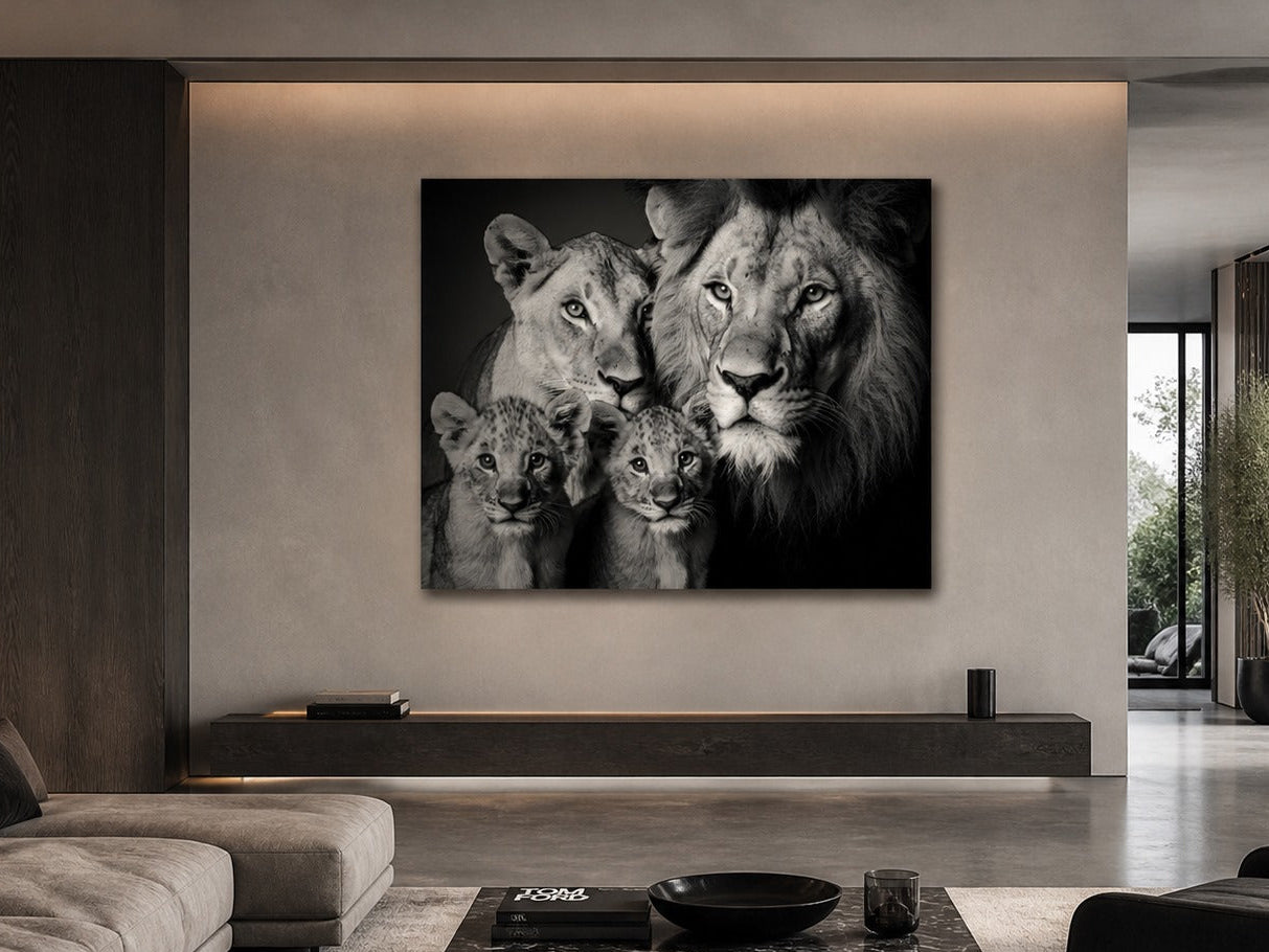 Décoration murale lion noir et blanc contemporaine avec portrait animal sauvage raffiné
