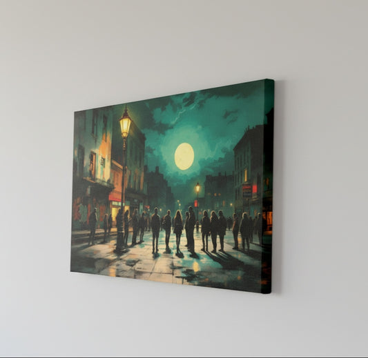 Détail des silhouettes et de la lumière lunaire dans la scène contemporaine
