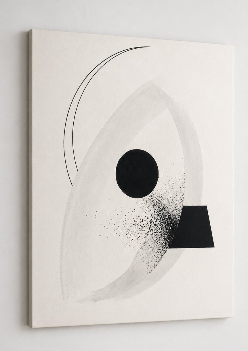 Décoration murale minimaliste aux lignes épurées et équilibre graphique contemporain

