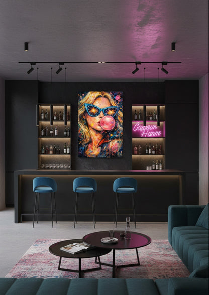 Tableau pop art portrait en situation dans un intérieur contemporain