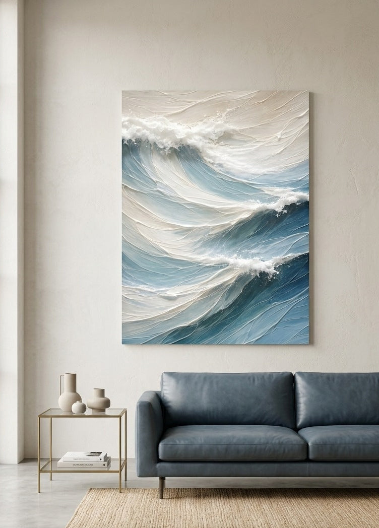 Tableau mural vagues modernes avec texture artistique, apportant douceur et mouvement à une décoration intérieure.
