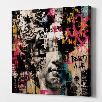 Visage de sculpture féminine revisité par le graffiti, les textures murales et des accents colorés dans un esprit contemporain
